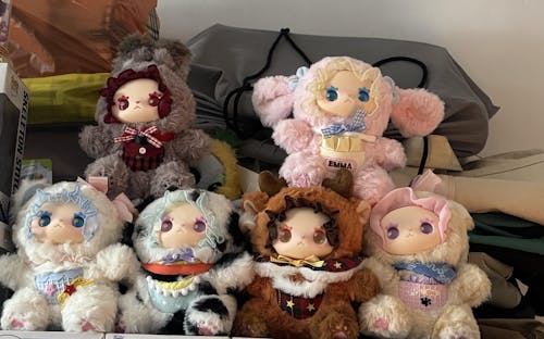 LOVELY EMMA - Pocket Zoo