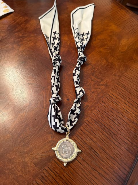 Bulldogs coin,Bulldog Pendant, Bulldog Necklace, Game Day Glam,Collegiate, Coins, Dawgs, Go Dawgs, Georgia Bulldogs 3 bezel colors Fast Ship