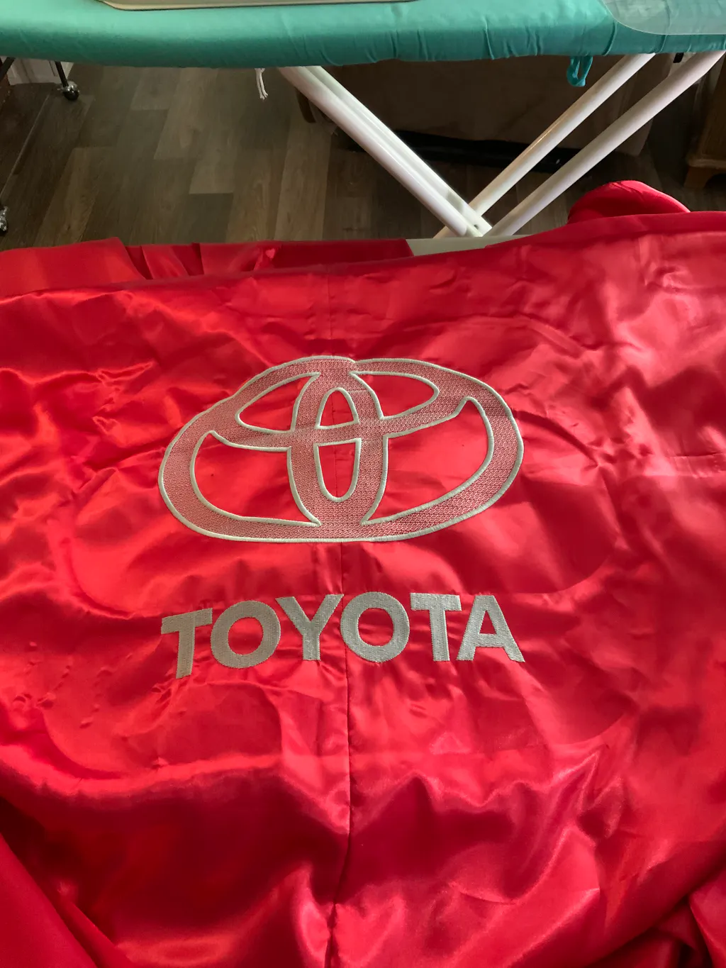 Toyota Embroidery Logo ⋆ 7 sizes ⋆ Blu Cat Red Dog