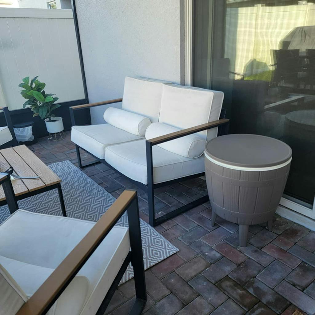 Bluu Outdoor Cool Bar Table Weather Resistant Resin