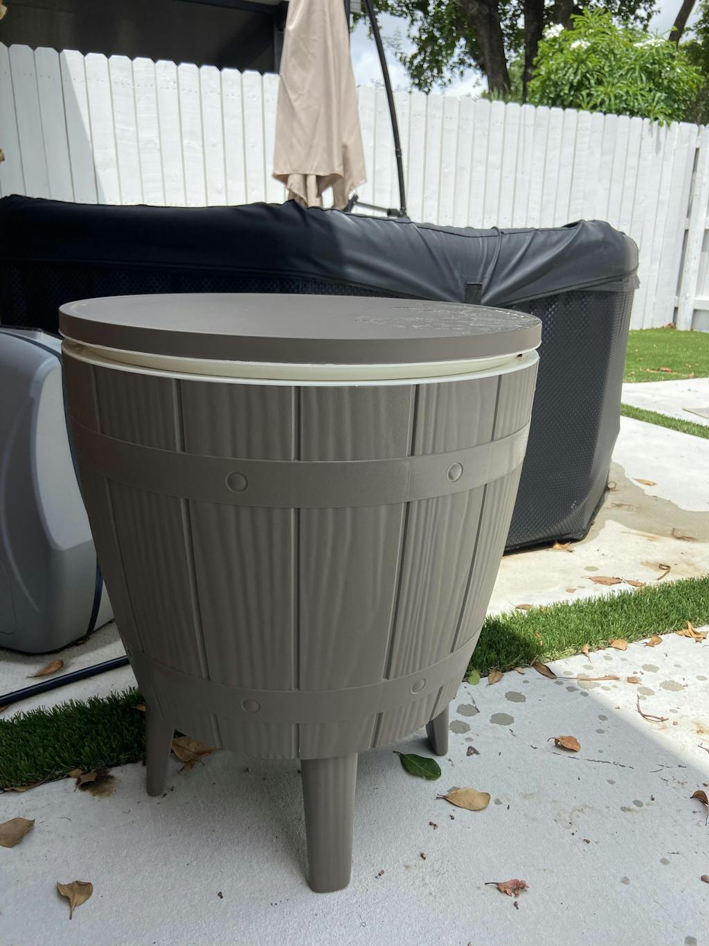 Patio Cooler Table Weather Resistant Resin Bluu