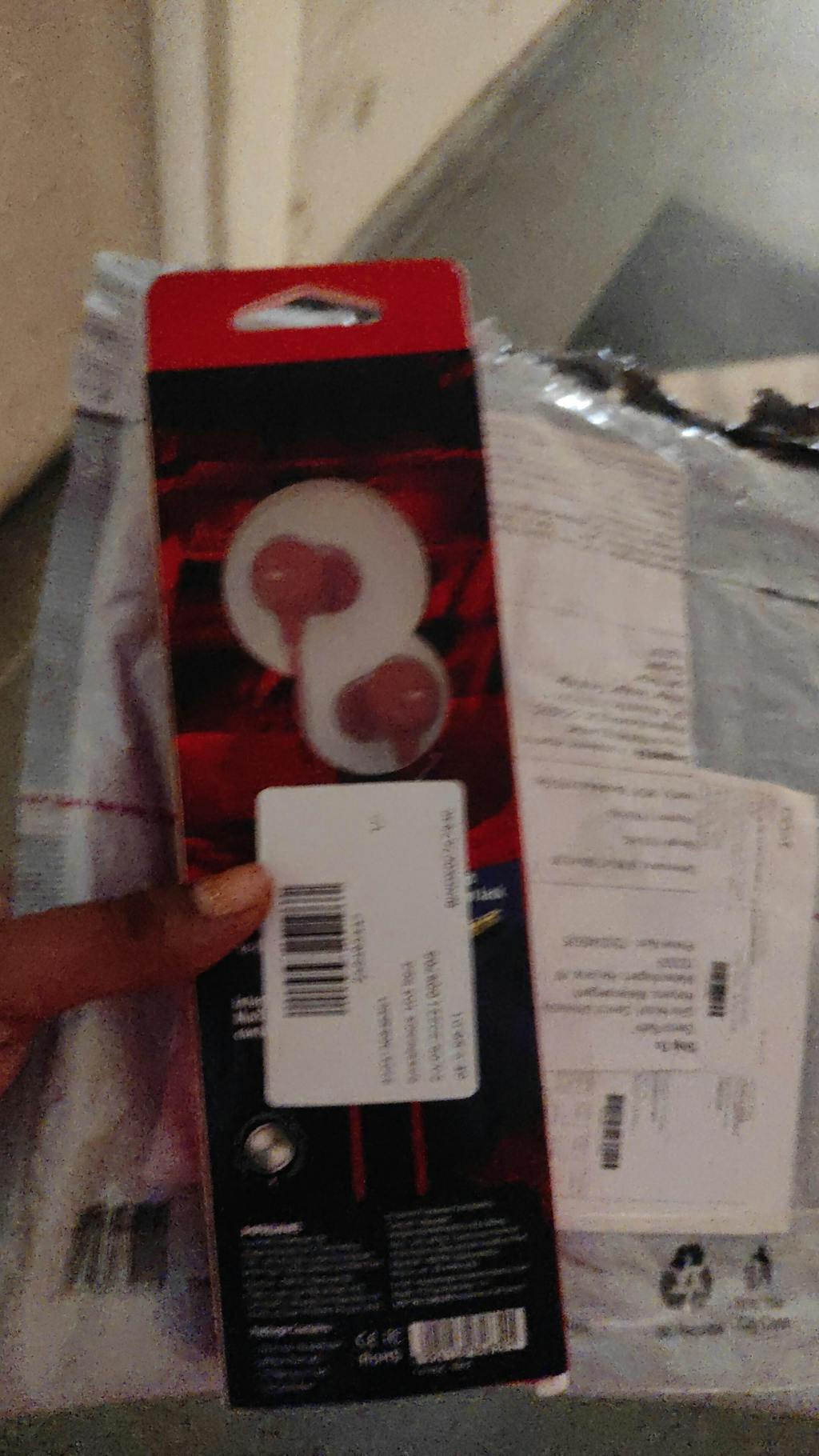 BassHeads 103 InEar Wired Earphone with 10mm Driver, Lightweight De