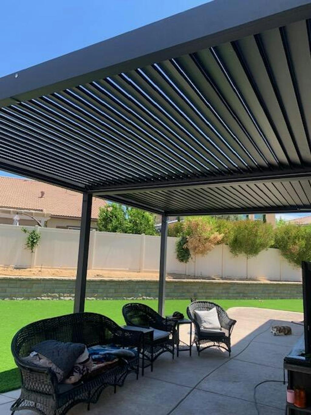 Modern Motorized Pergola Kits | BON Pergola