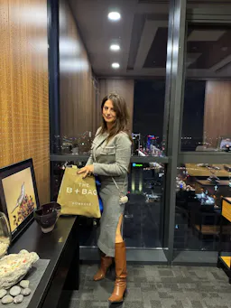 Betül Ü.