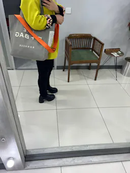 Özlem Y.