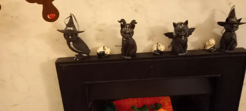 Malpuss 9.2cm Hanging Ornament