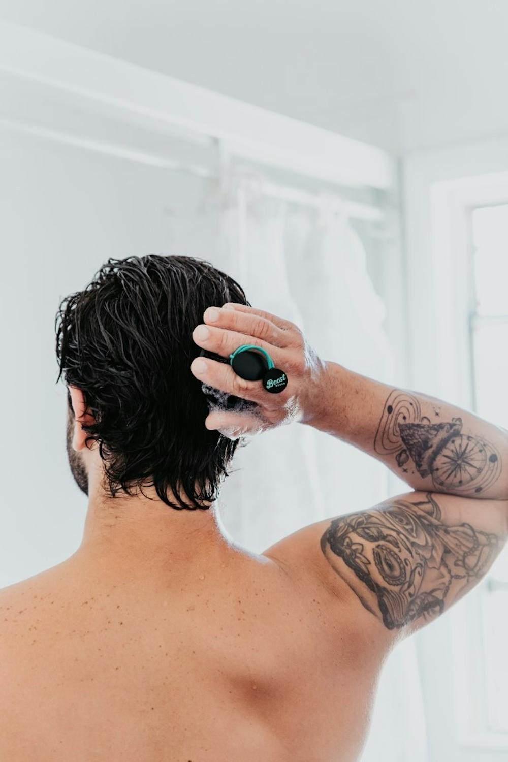 Luxury Shampoo Brush & Detangler (Black)