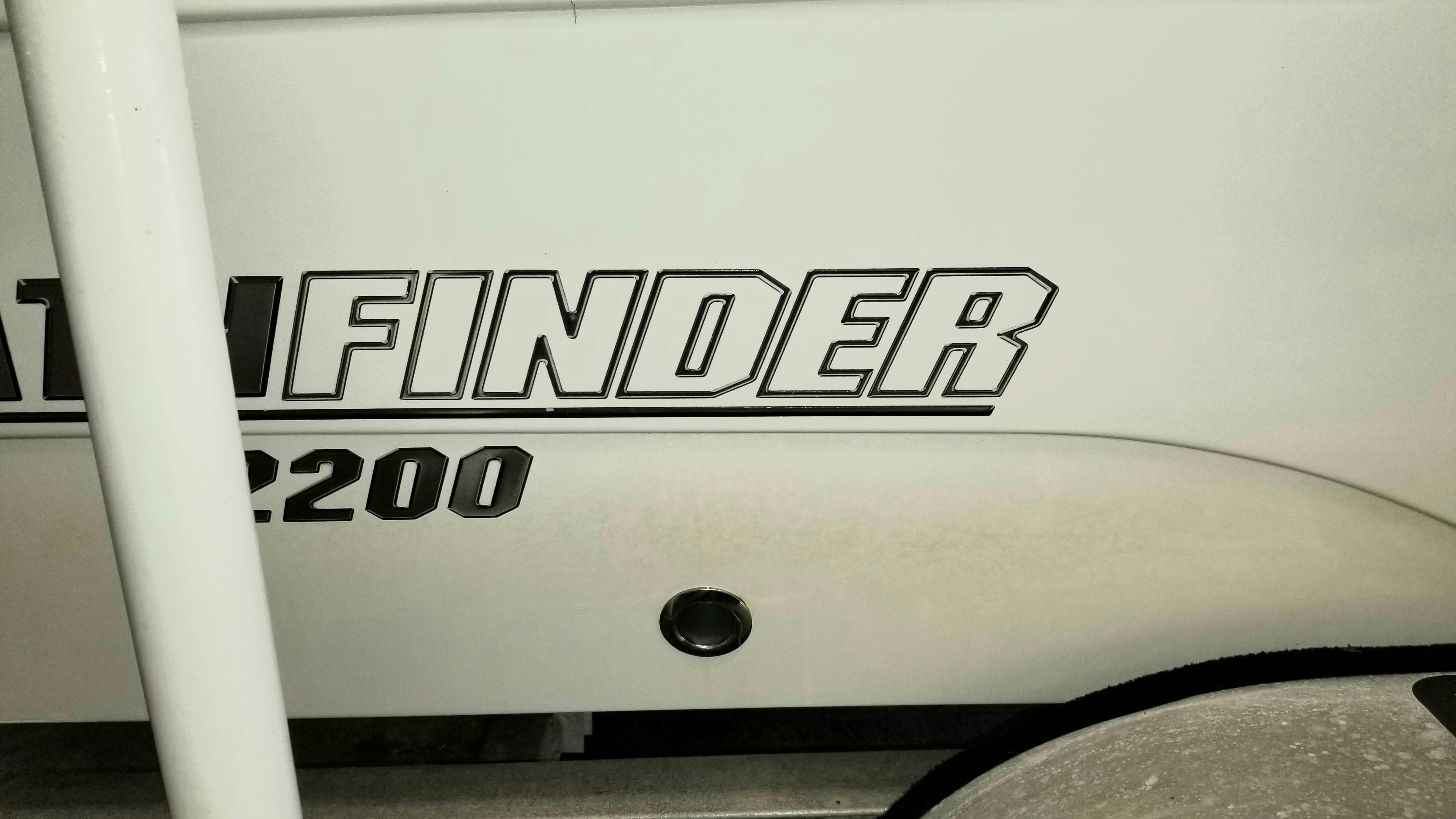 NONACID INSTANT HULL CLEANER Booyah Clean®