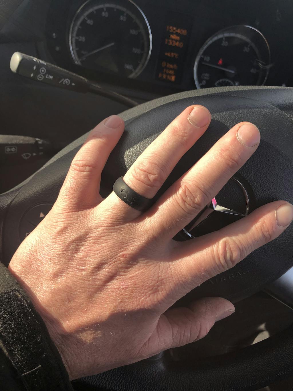 "Very happy with my ring and the service 10/10. I’m a carpenter and often worry about getting my metal ring caught on things. No need to worry now I have my silicon ring. Excellent sizing and very comfortable"