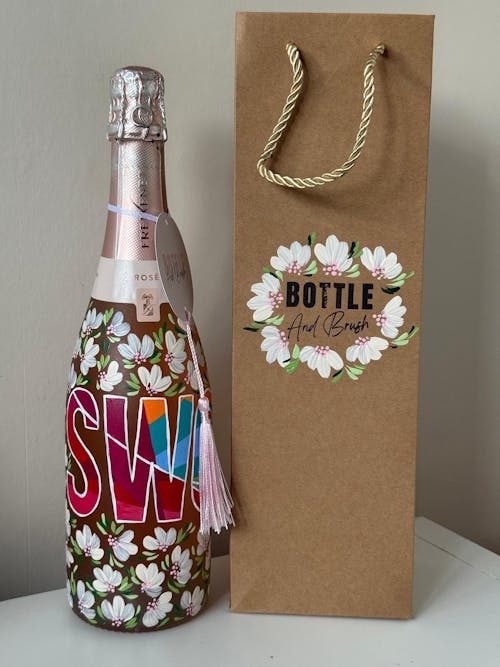 Logo's and Branding (Hand painting Only)