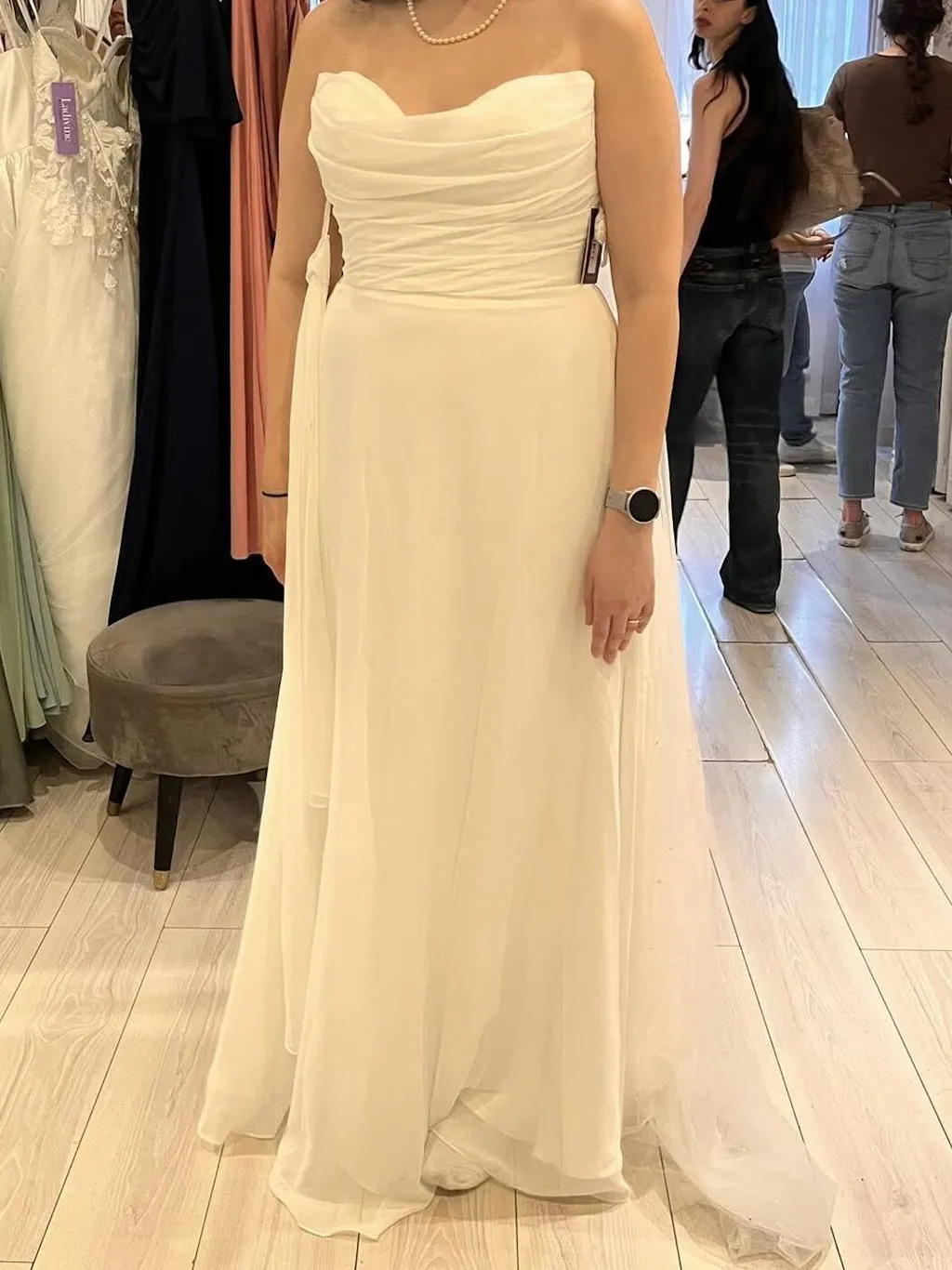 Jannah | Chiffon White Maxi Wedding Dress with Sweetheart Neckline