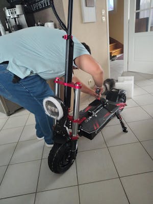 (New Arrivals)BOYUEDA S5-11 Mountain E-Scooter Bluetooth Display with Steering Damper