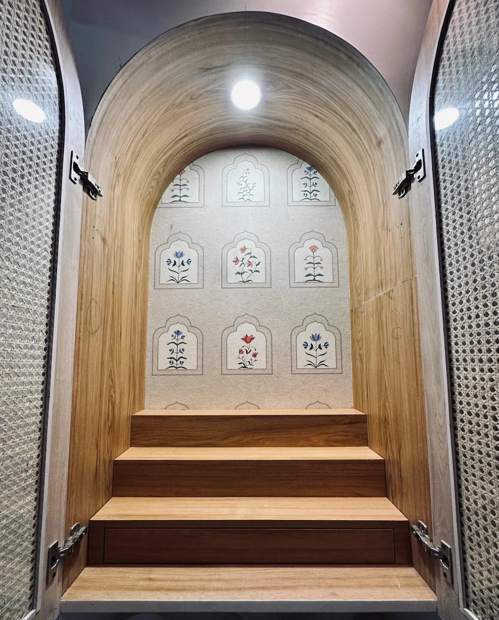 Floral Frames: "Jharokha" Wallpaper