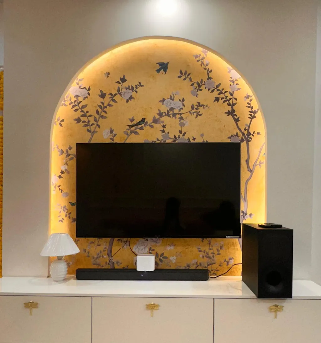 Celestial Grove: “Aura Chinoiserie” Wallpaper