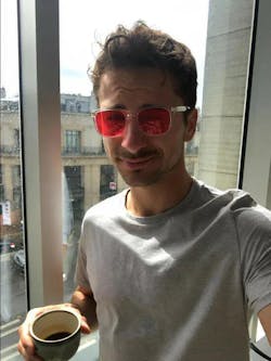 Flow® | Unisex Red Lens Blue Light Glasses