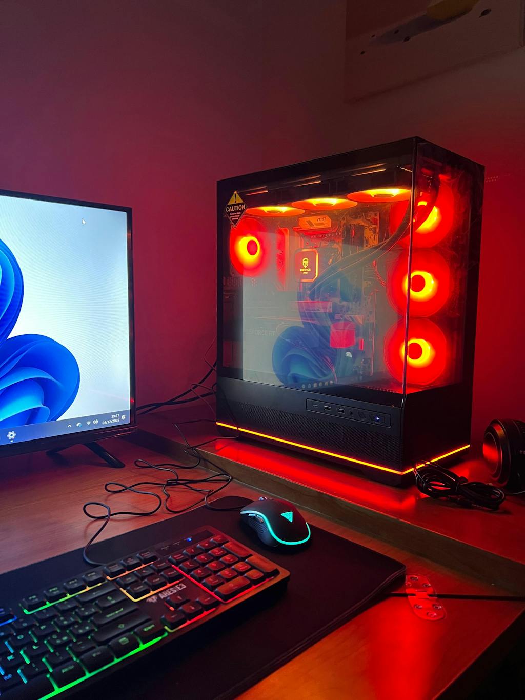 BREUNOR ODIN - PC Gaming Ryzen 7 7800X3D , RTX 5070 12GB, Ram 32GB DDR5 6000Mhz, SSD 1000GB NVMe, Dissipatore a Liquido 360mm, Windows 11 Pro