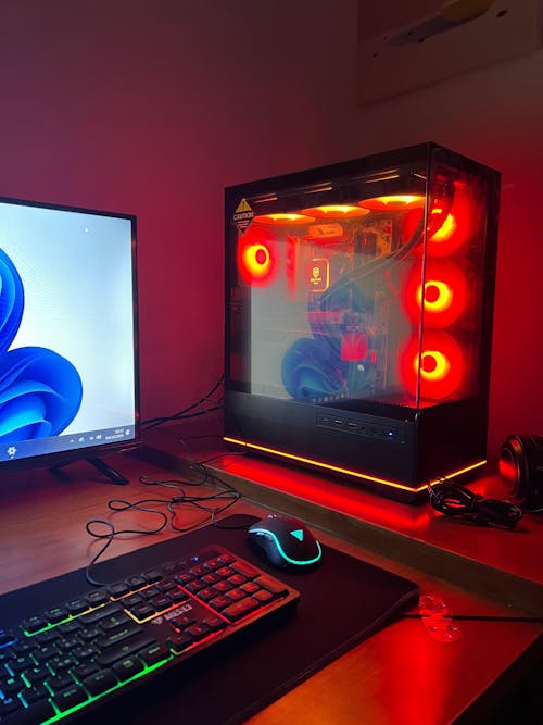 BREUNOR ODIN PBM - PC Gaming Ryzen 7 7800X3D , RTX 5070 12GB, Ram 32GB DDR5 6000MHz, SSD 1000GB NVMe, Dissipatore a Liquido 360mm, Windows 11 Pro