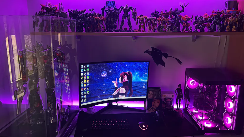 BREUNOR COOLWAVE - PC GAMING Ryzen 5 7600 6 core , RTX 5070 12GB, RAM 32GB DDR5 6000MHz, SSD 1000GB, AIO 240mm LCD, Windows 11 PRO