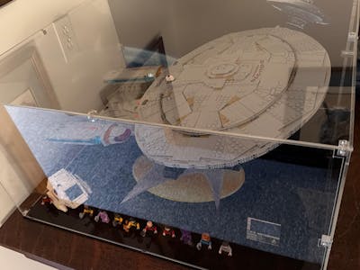 LEGO U.S.S. Enterprise NCC-1701-D Horizontal Display Case (10356: Icons Star Trek: U.S.S. Enterprise D)