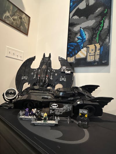LEGO 1989 Batwing Display Stand (76161: Batman)
