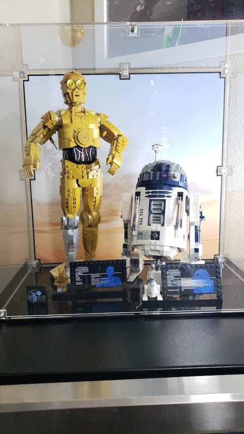 Display Case for LEGO Star Wars C-3PO and R2-D2 (75398 and 75379)