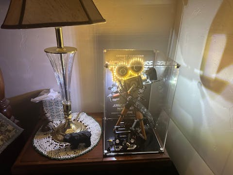 Display Case for LEGO Disney Walt Disney Tribute Camera (43230)