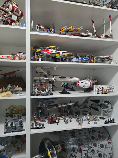 Display Stand for LEGO Star Wars Venator-Class Republic Attack Cruiser UCS (75367)