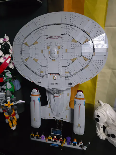 Display Stand (Vertical) for LEGO Star Trek U.S.S. Enterprise NCC-1701-D (10356)