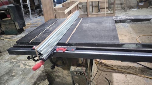 Guía Lateral PREMIUM para Sierra de Mesa - Sistema Completo con Valla de Aluminio 1.20m