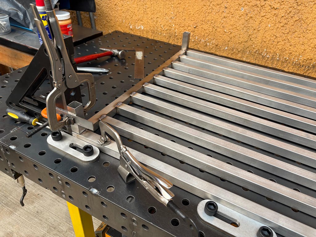 Escuadra 3D 15x15cm AW