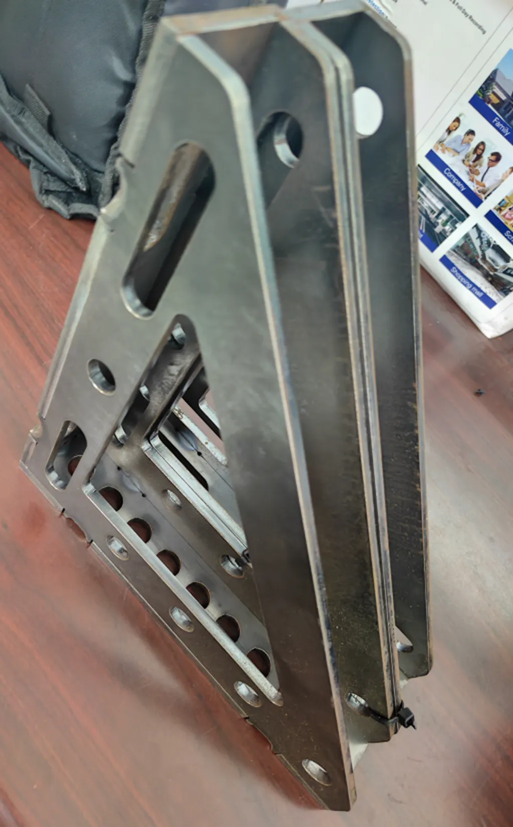 Escuadra 3D SIN ESQUINA 20x30CM