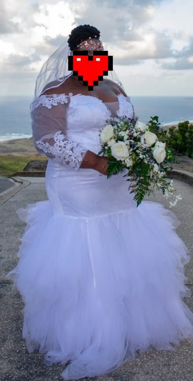 Elegant V-Neck Long Sleeves Mermaid Wedding Dresses