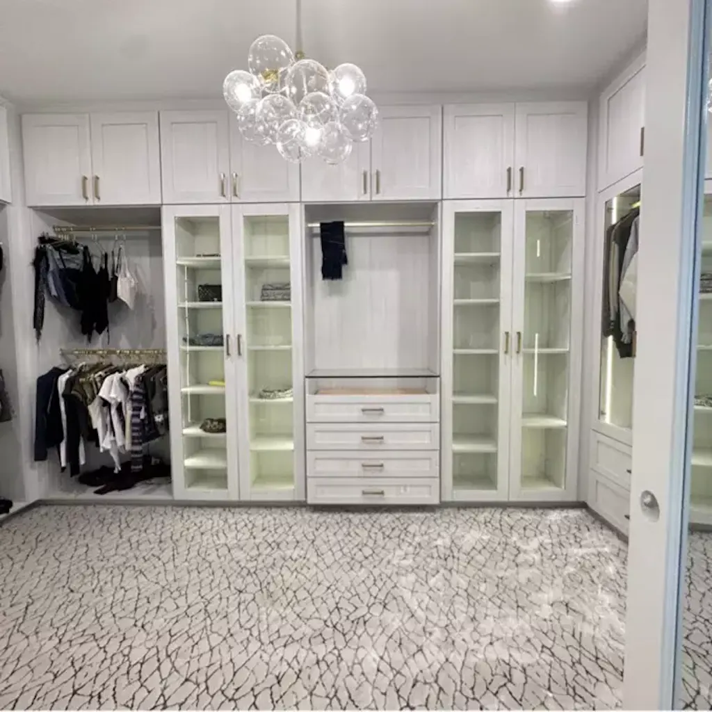 Velmara 3-Light Glass Bubble Traditional Chandelier (25")