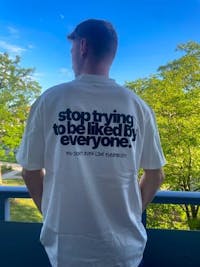 LIKED BY EVERYONE - Oversized T-Shirt