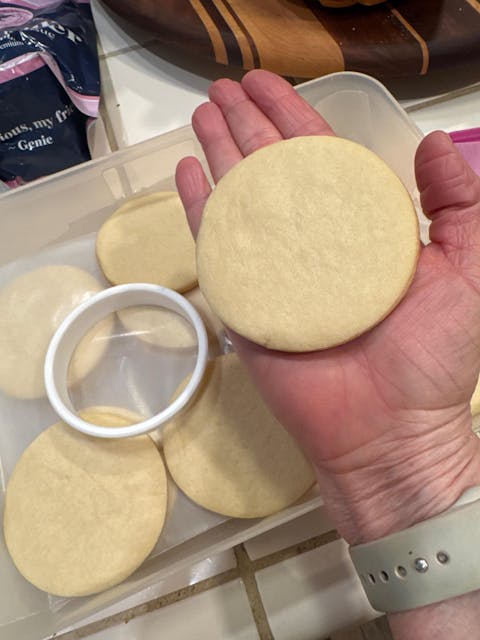 The Graceful Baker's Circle Cutter