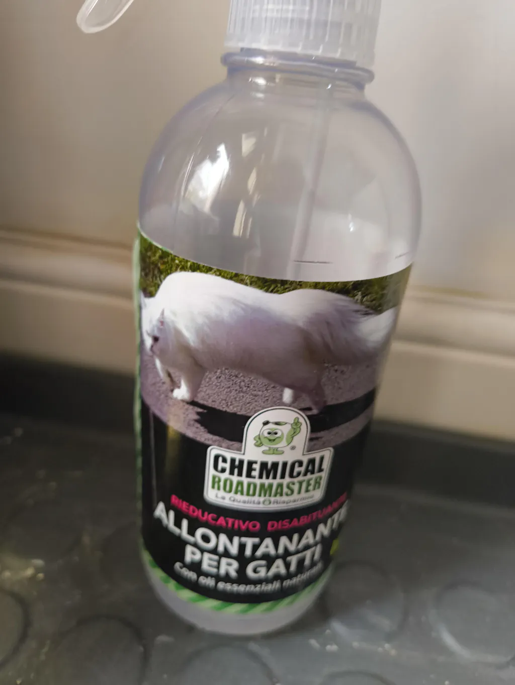 Spray repelent pentru pisici, din uleiuri esențiale, foarte eficient, soluție anti urinat, inofensiv pentru oameni, animale, 500 ml
