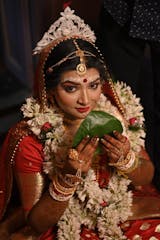 Floral Pasha Criss Cross Shish Patti - Mangtika