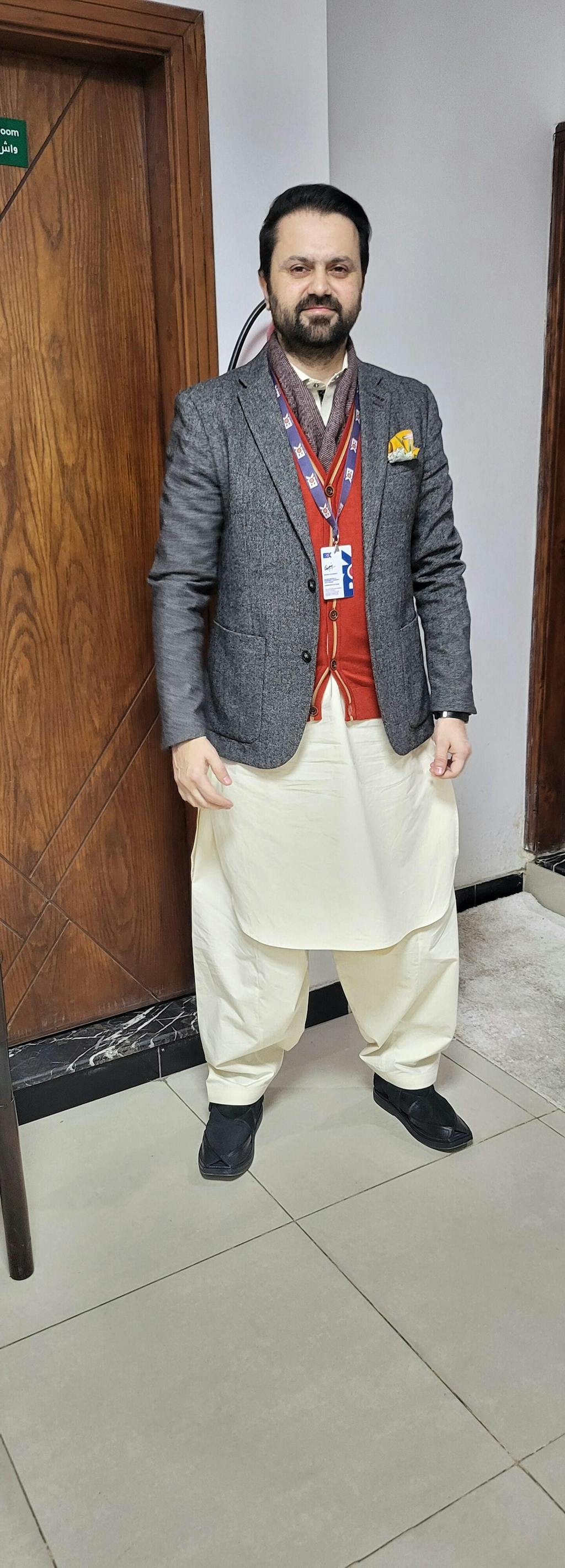 Orange Wool Blended Sleeveless Cardigan