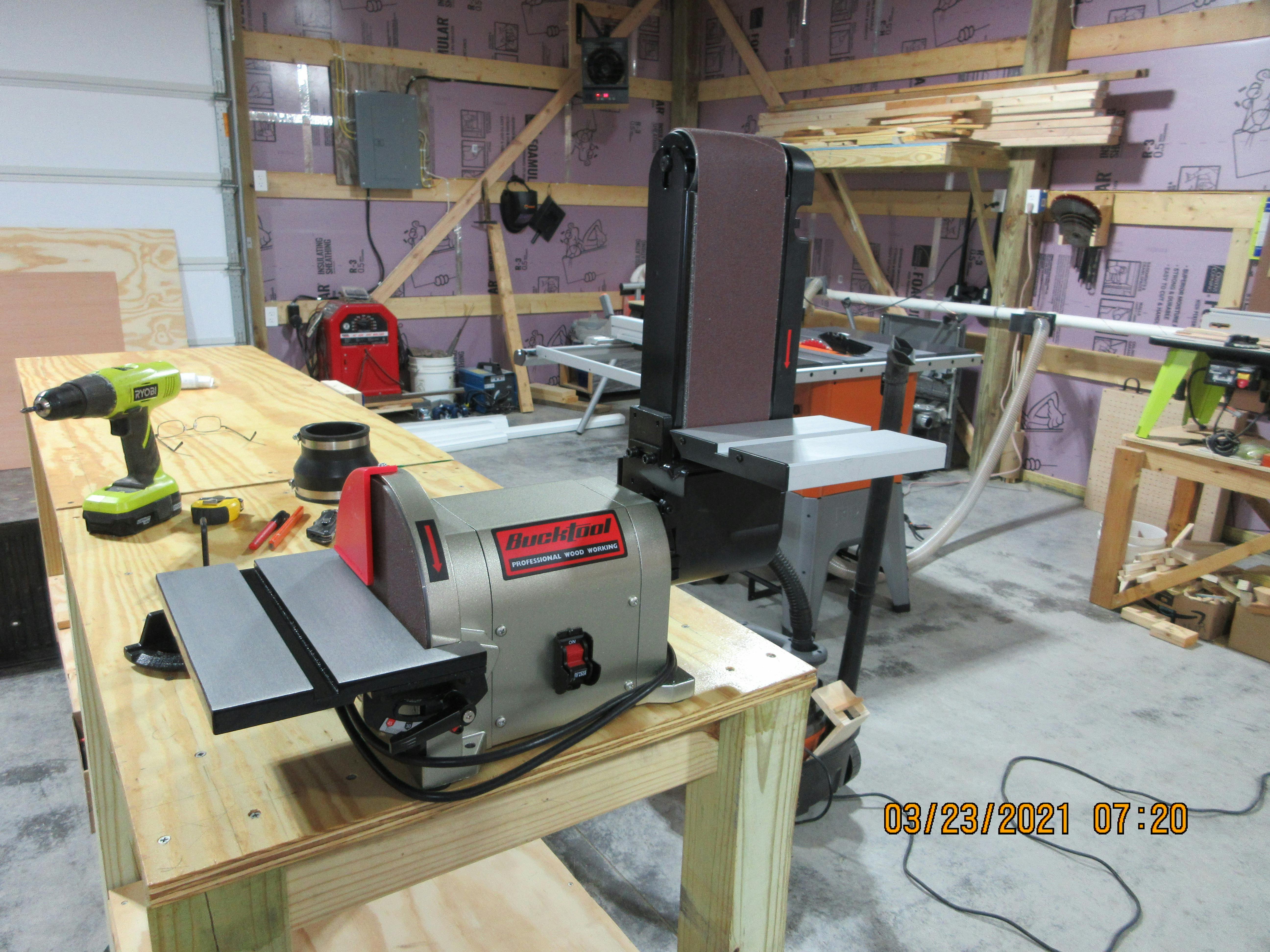 Bucktool Bench Sander Bench Belt Sander 4 In X 36 In Belt And 8 In 4801 Disc Sander With 3 4hp Direct Drive Motor