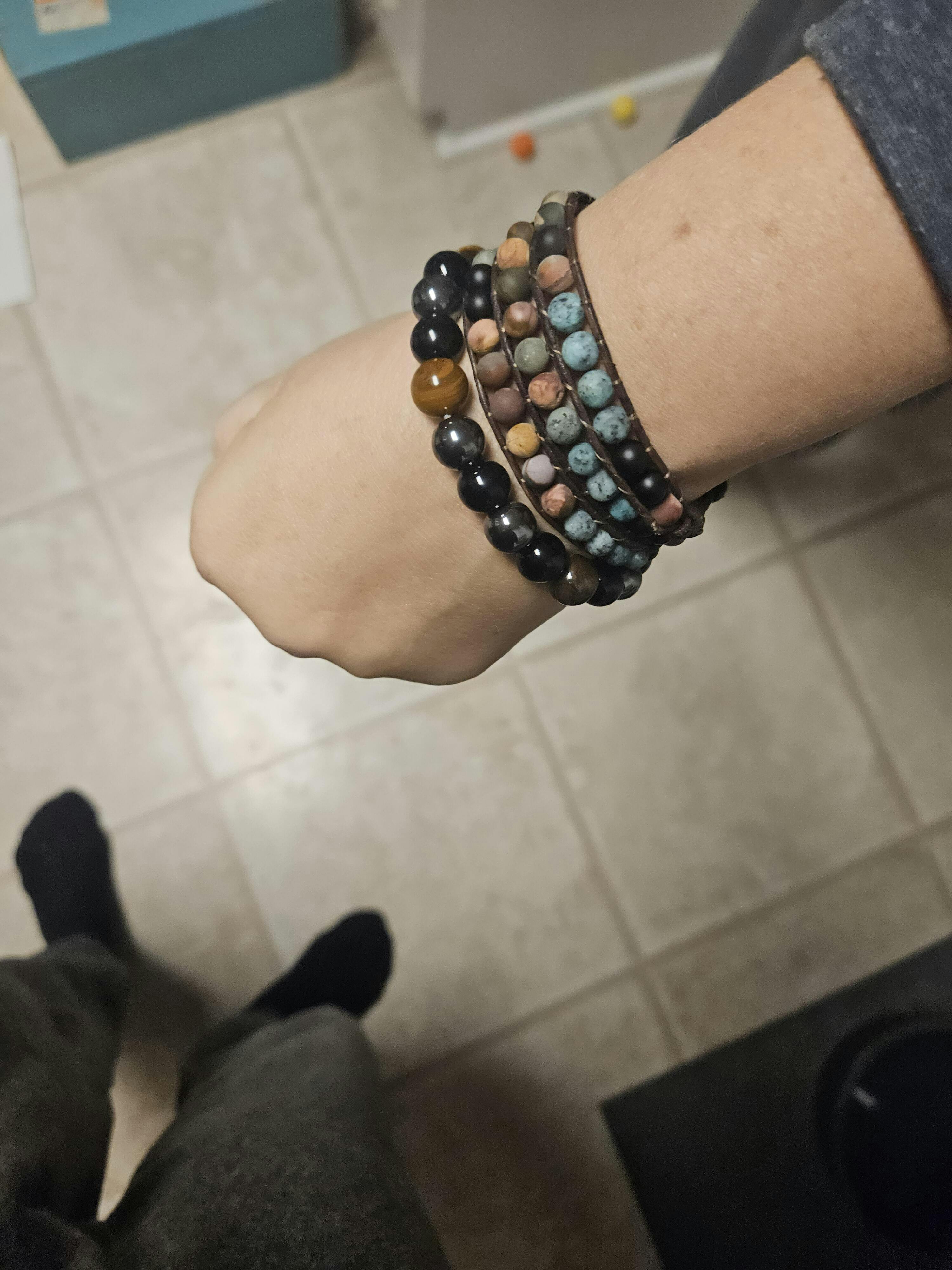 Triple Protection Bracelet: Tiger’s Eye, Obsidian & Hematite photo review