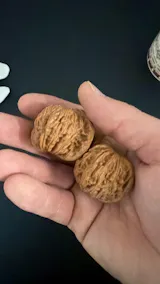 Premium “Lion Head” Chinese Wenwan Walnut Pair for Stress Relief and Hand Therapy