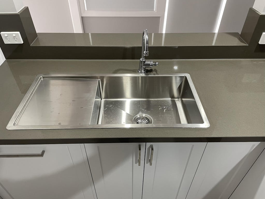 Cody 950x450 Single Bowl w Drain Board Sink Buildmat