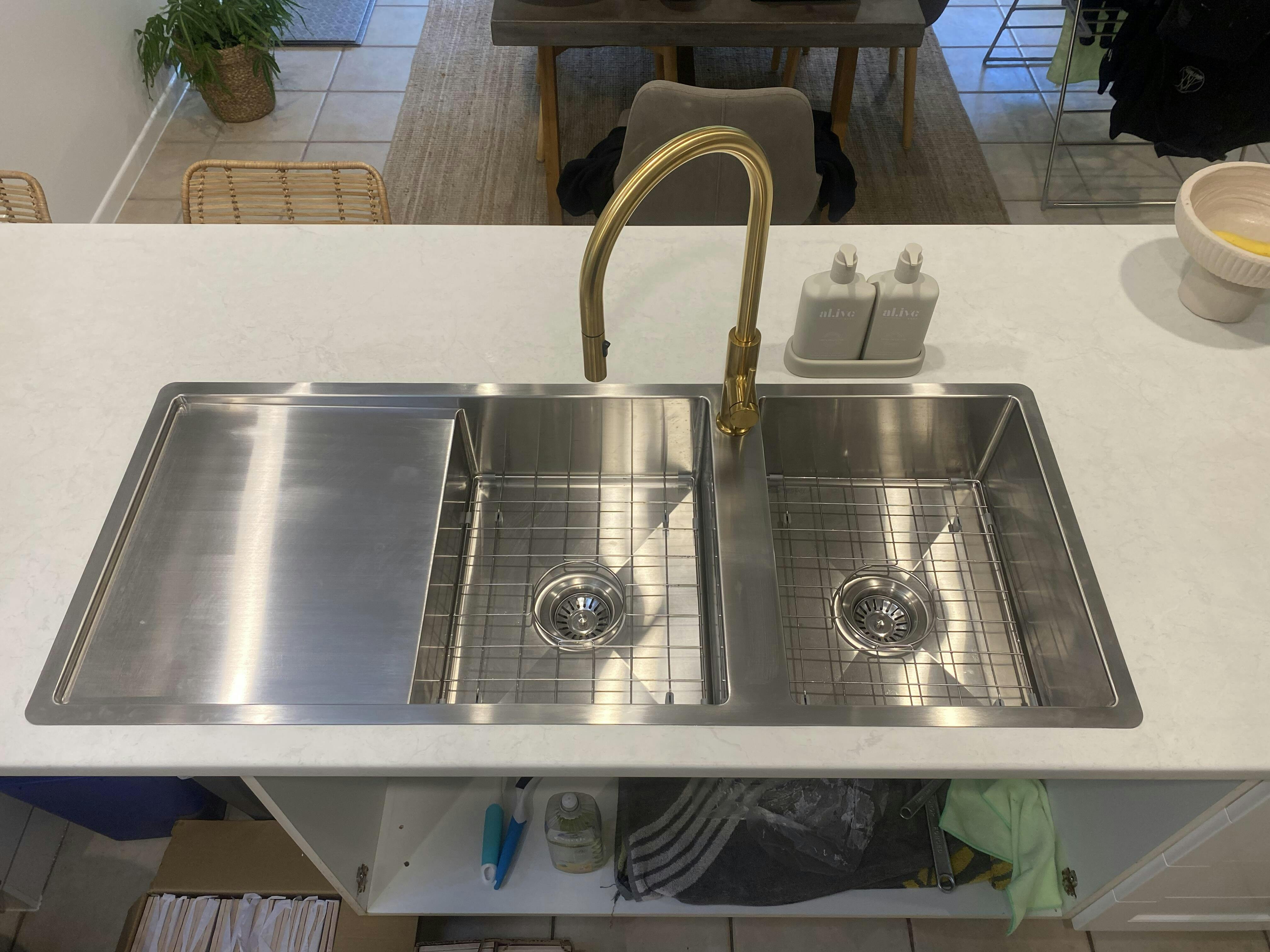 Do I need a Draining Board with my Kitchen Sink? (2023) – Buildmat