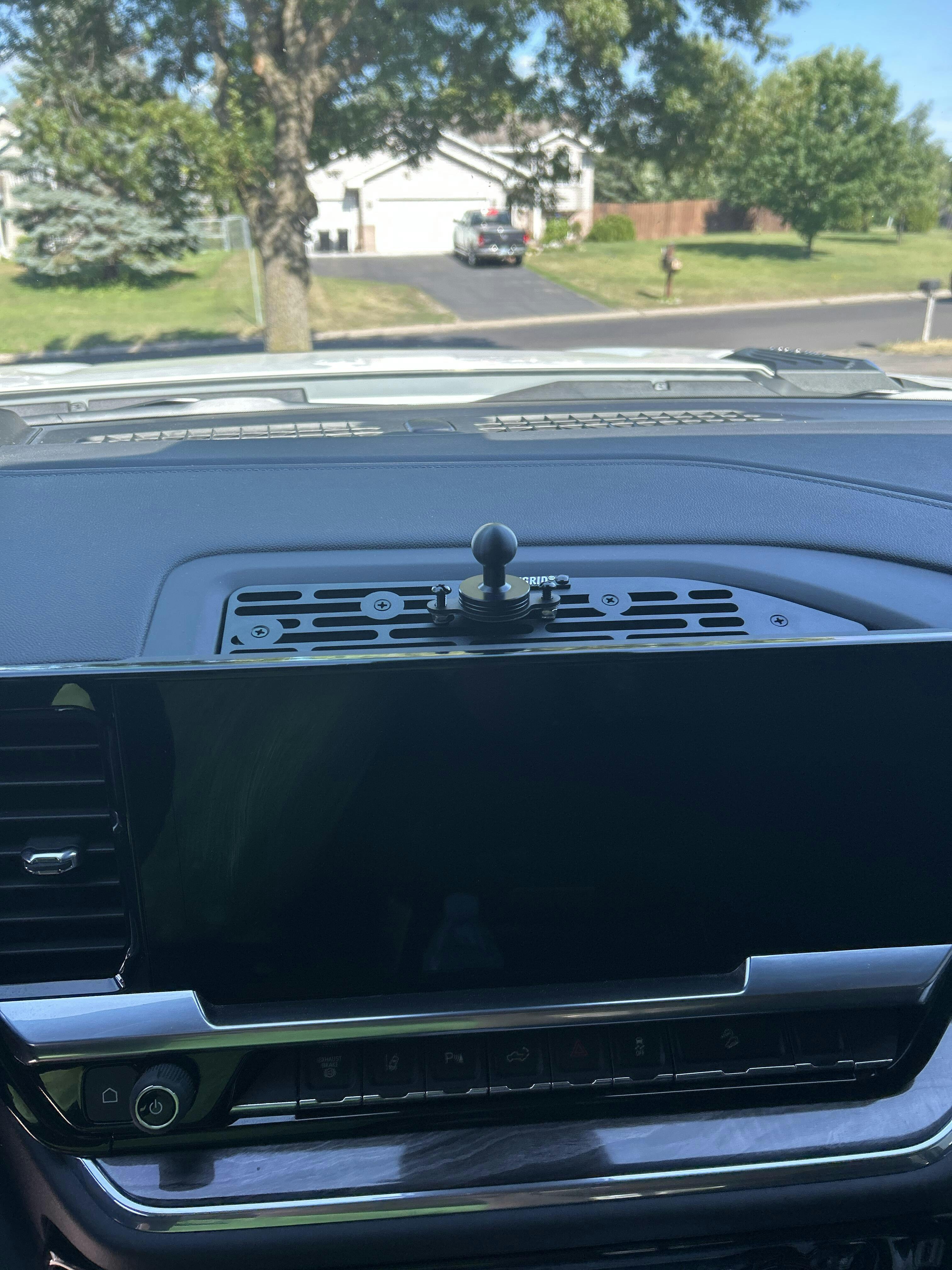 RubiGrid® 2022+ GMC Sierra + Chevrolet Silverado Dash Mount 13.4