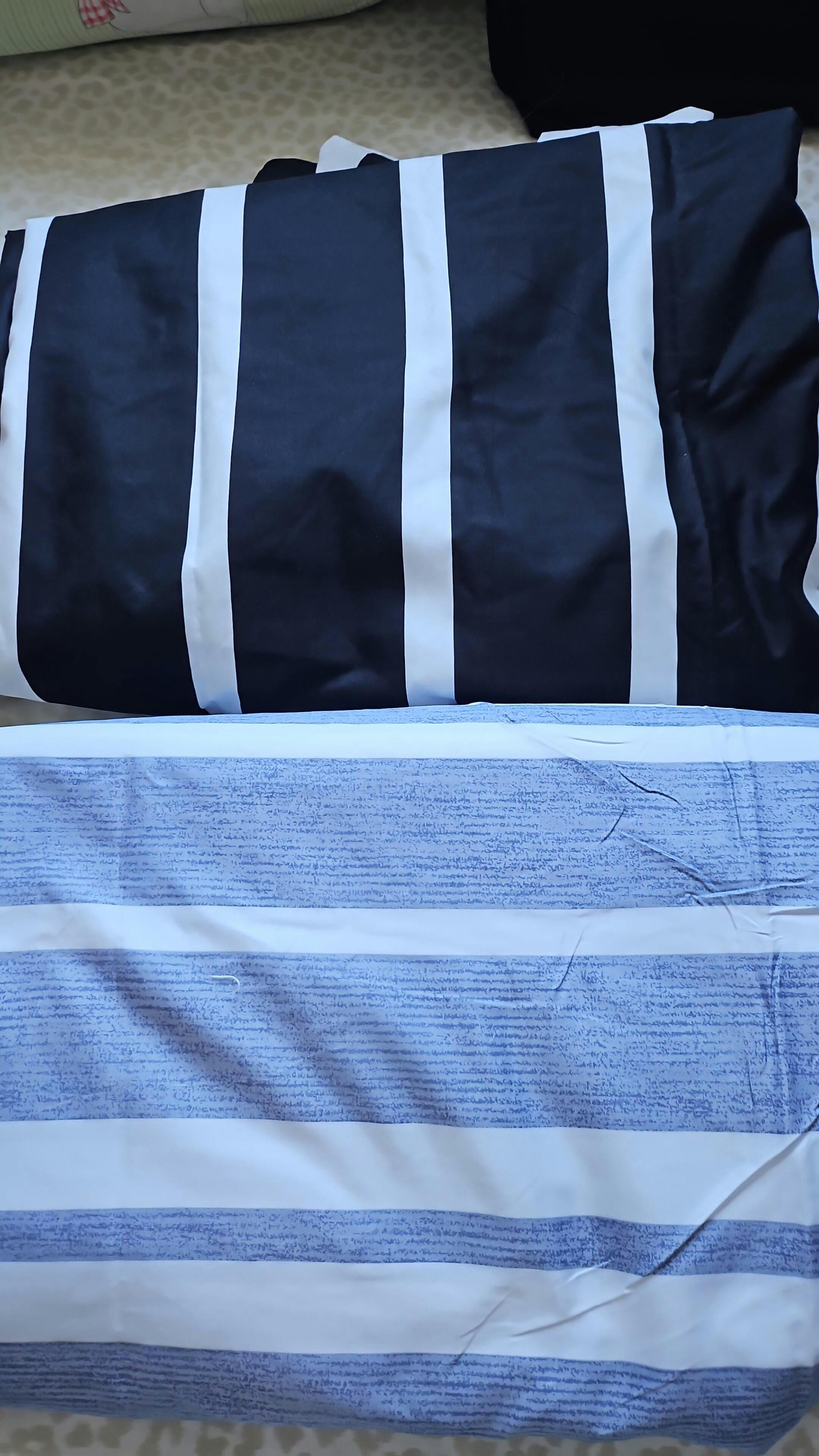 King Size 6 Pieces, Reversible Style Duvet Cover Set, Roses Design with