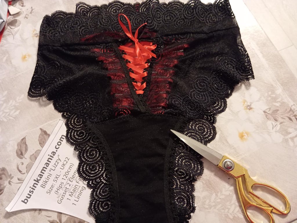 Beginner-Friendly Bikini Panties "Lizzy" Sewing Pattern with Video Tutorial