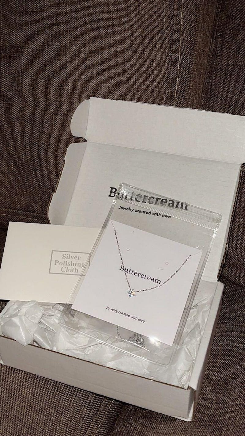 Lumi Four-Leaf Clover Necklace in Silver