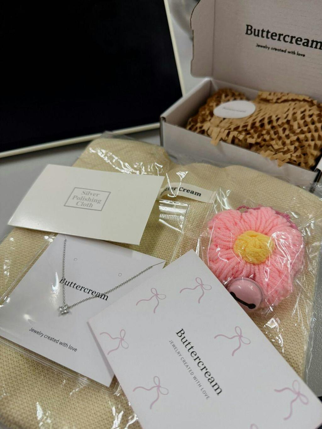 Lumi Four-Leaf Clover Necklace in Silver