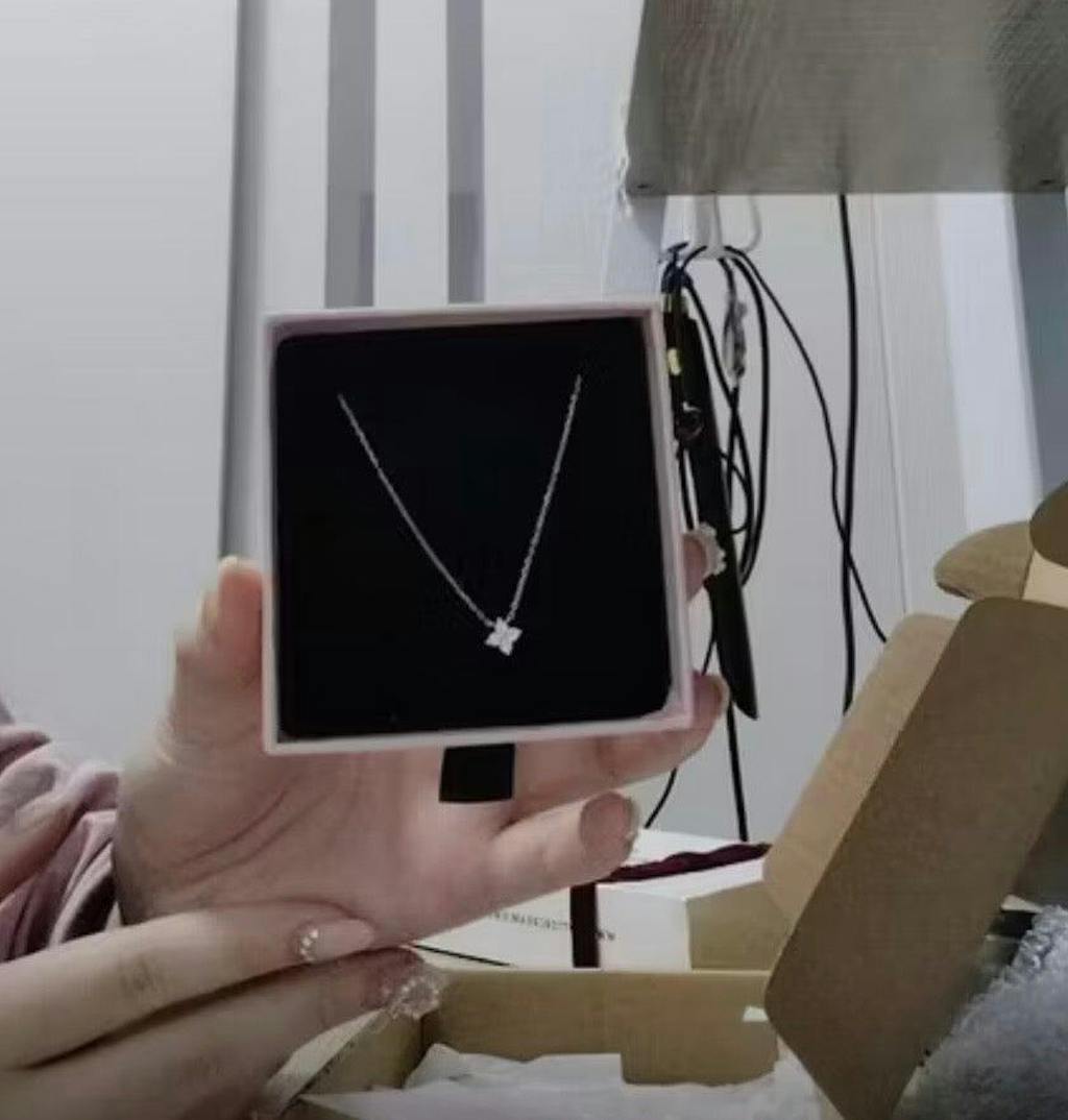 Lumi Four-Leaf Clover Necklace in Silver