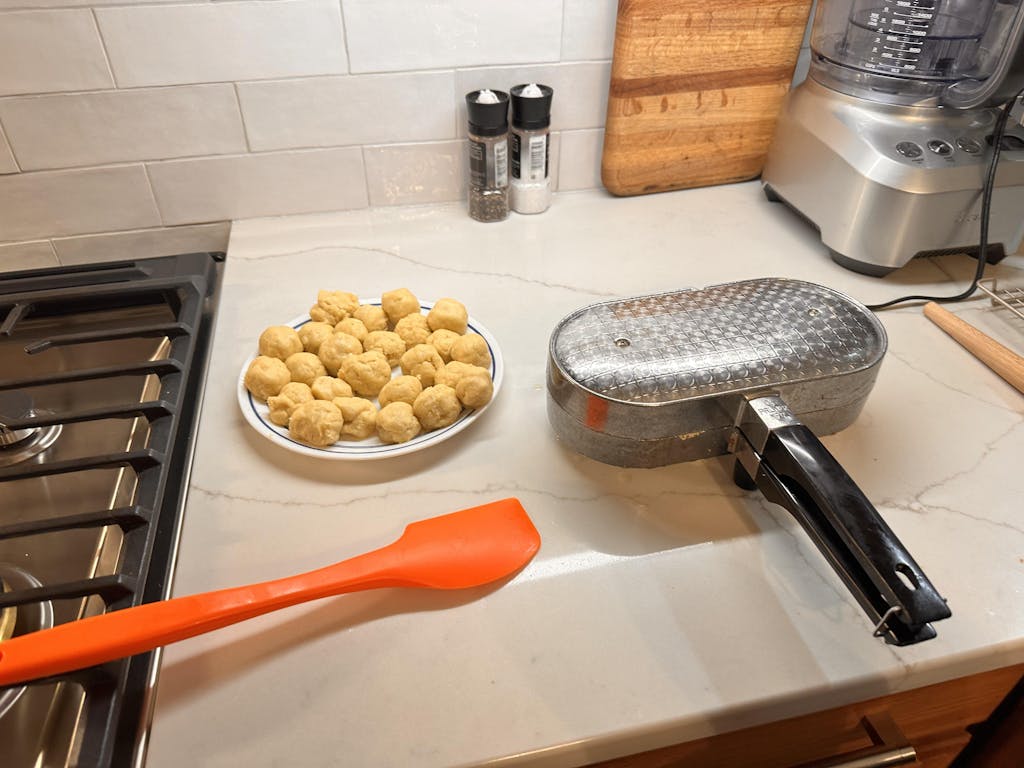 Model 7500 Extra Thin Pizzelle Iron C. Palmer Mfg. Co.